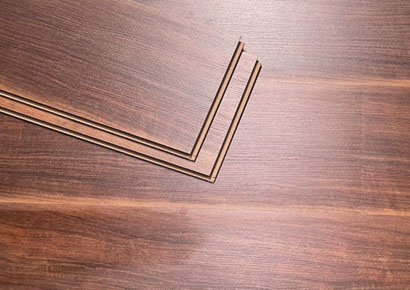 PISO FLOTANTE 8,0MM RAULI RUSTIC CAJA 1,91M2 — Constructor Center Chile