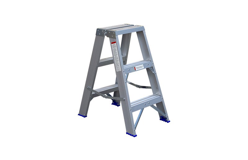 ESCALERA ALUMINIO T/TIJERA 2 PELDAÑOS 0.66MT — Constructor Center Chile